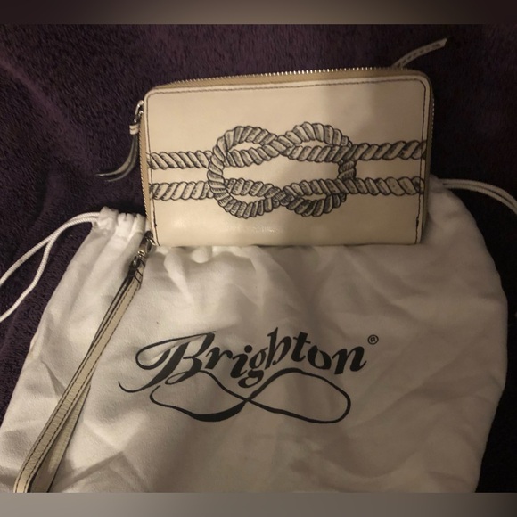 Brighton Leather Zip Around Wristlet Wallet - Picture 2 of 8